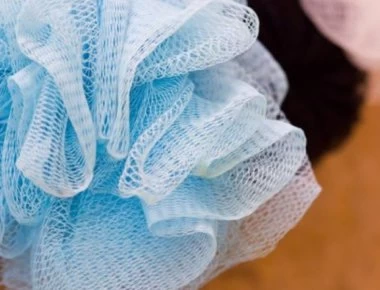 Δείτε γιατί δεν πρέπει ποτέ ξανά να κάνετε μπάνιο με το ίδιο σφουγγάρι…